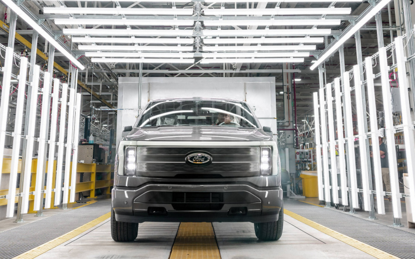 autos, cars, ford, ford f-150, ford f-150 lightning series production now underway