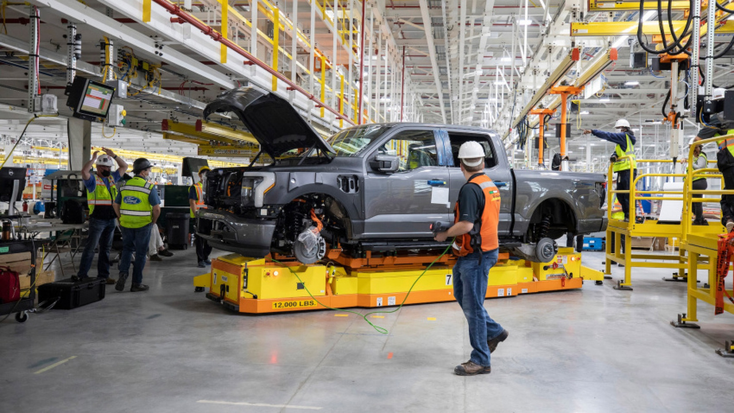 autos, cars, ford, news, vnex, lightning strikes twice: ford has another new ev pickup coming