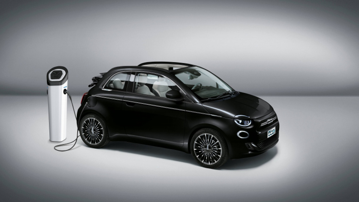 auto, fiat, gadgets, luxury, fiat's new 500 la prima by bocelli edition promises an ultimate listening experience