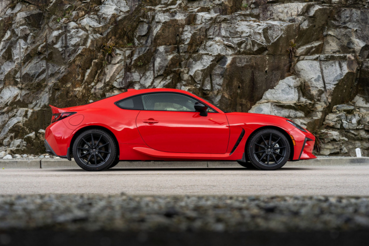 autos, cars, toyota, battle of the four-cylinder toyota sports cars: supra vs gr86
