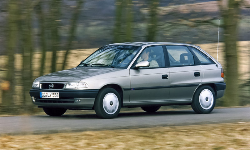 all news, autos, cars, freedom day, opel kadett, opel kadett 140, public holiday, volkswagen golf, volkswagen golf vr6, voora, vr6, step into the 1994 automotive market for a freedom day nostalgia trip