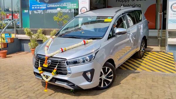 cars, reviews, toyota, camry, fortuner, toyota car sales cross 20 lakh – innova, fortuner, glanza, camry
