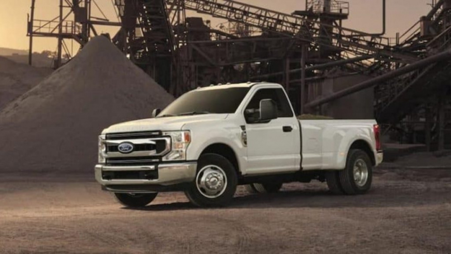 autos, cars, ford, trucks, ‘high demand’ for trucks forces ford to stop delivering super duty trucks