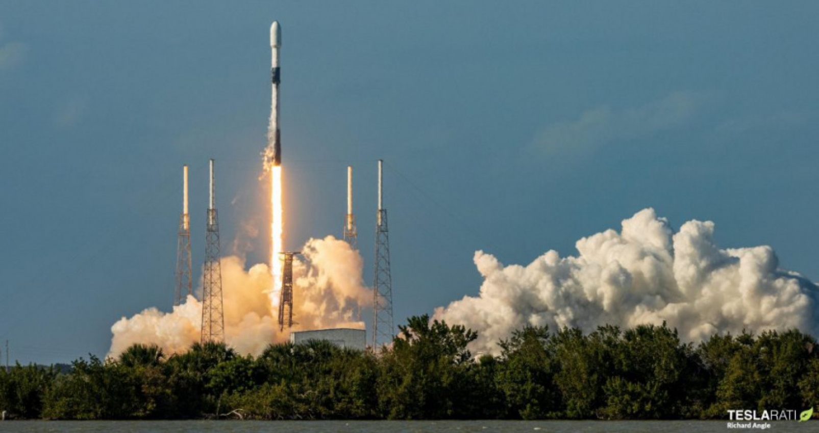autos, cars, space, spacex, tesla, spacex smashes falcon 9 booster turnaround record