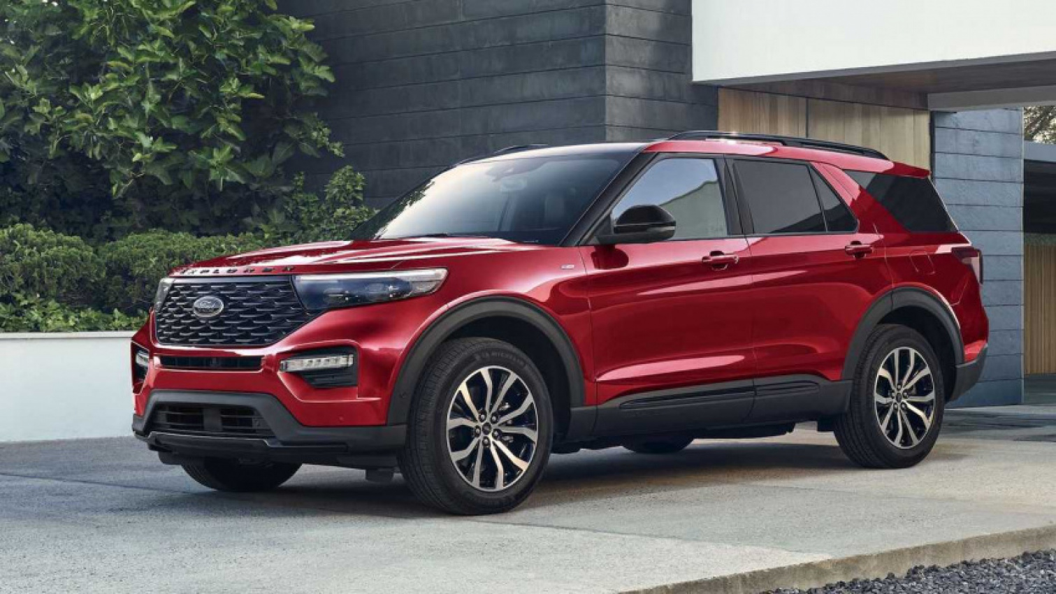 autos, cars, ford, vnex, ford recalls 250k explorers for driveshafts that could disconnect