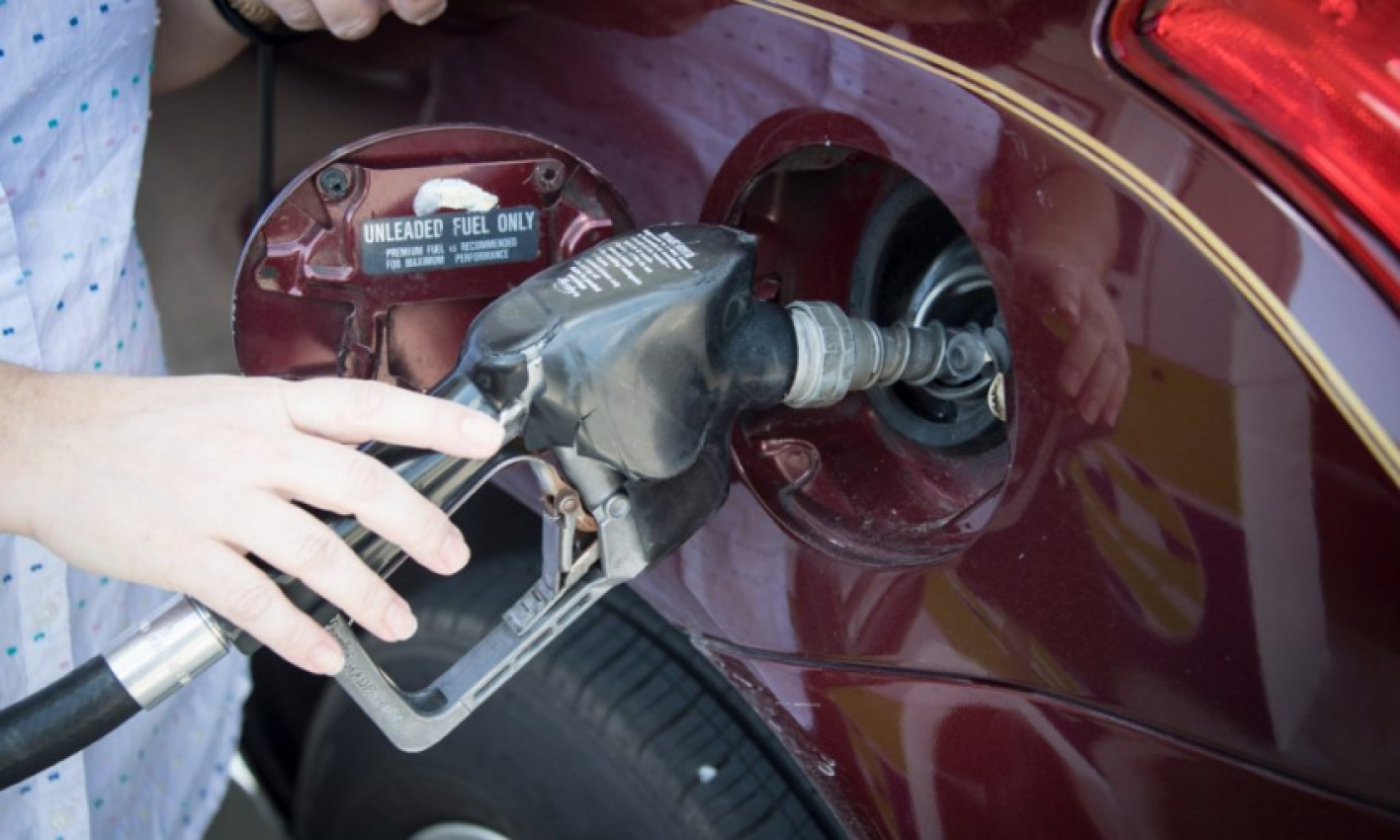 autos, cars, gas prices, in tennessee a gas station sold gas for 41 cents a gallon last month
