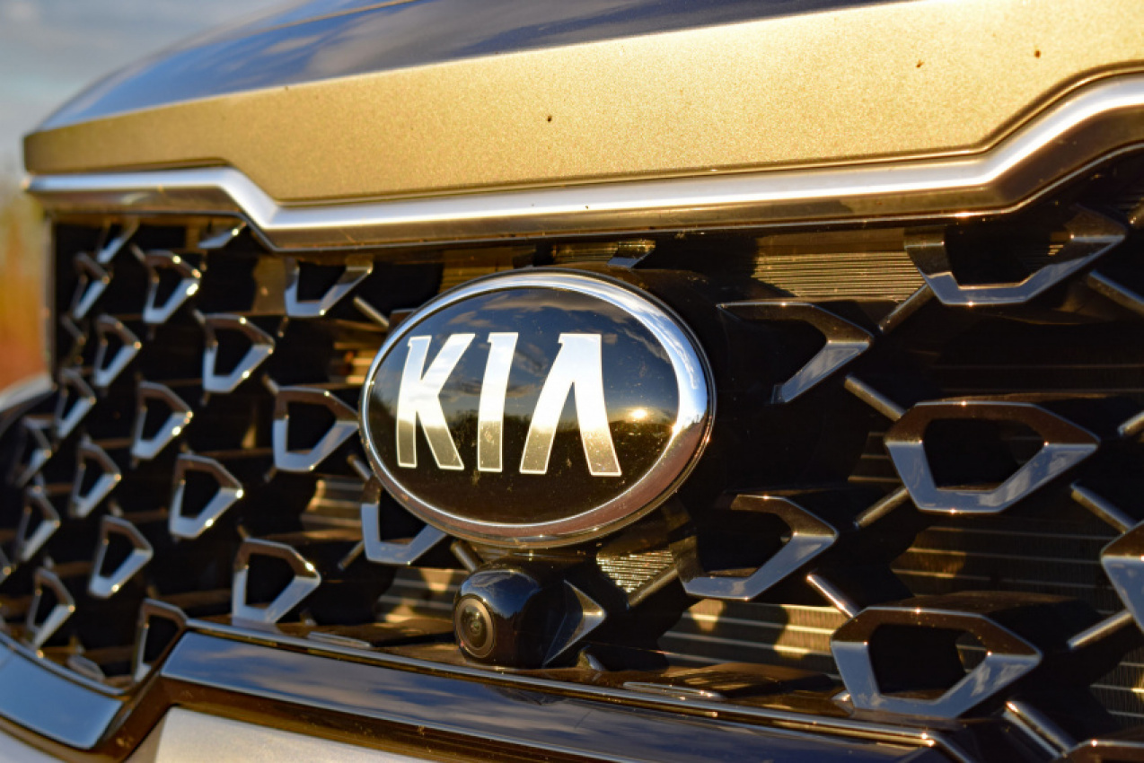 autos, cars, features, kia, kia sorento, top-of-the-line kia sorento review – a r1-million bargain