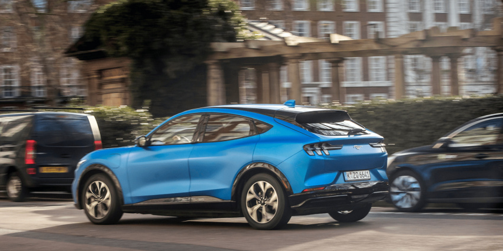 automobile, autos, cars, electric vehicle, ford, ford mustang mach-e, towing capability, ford boosts mustang mach-e towing capacity and charge curve