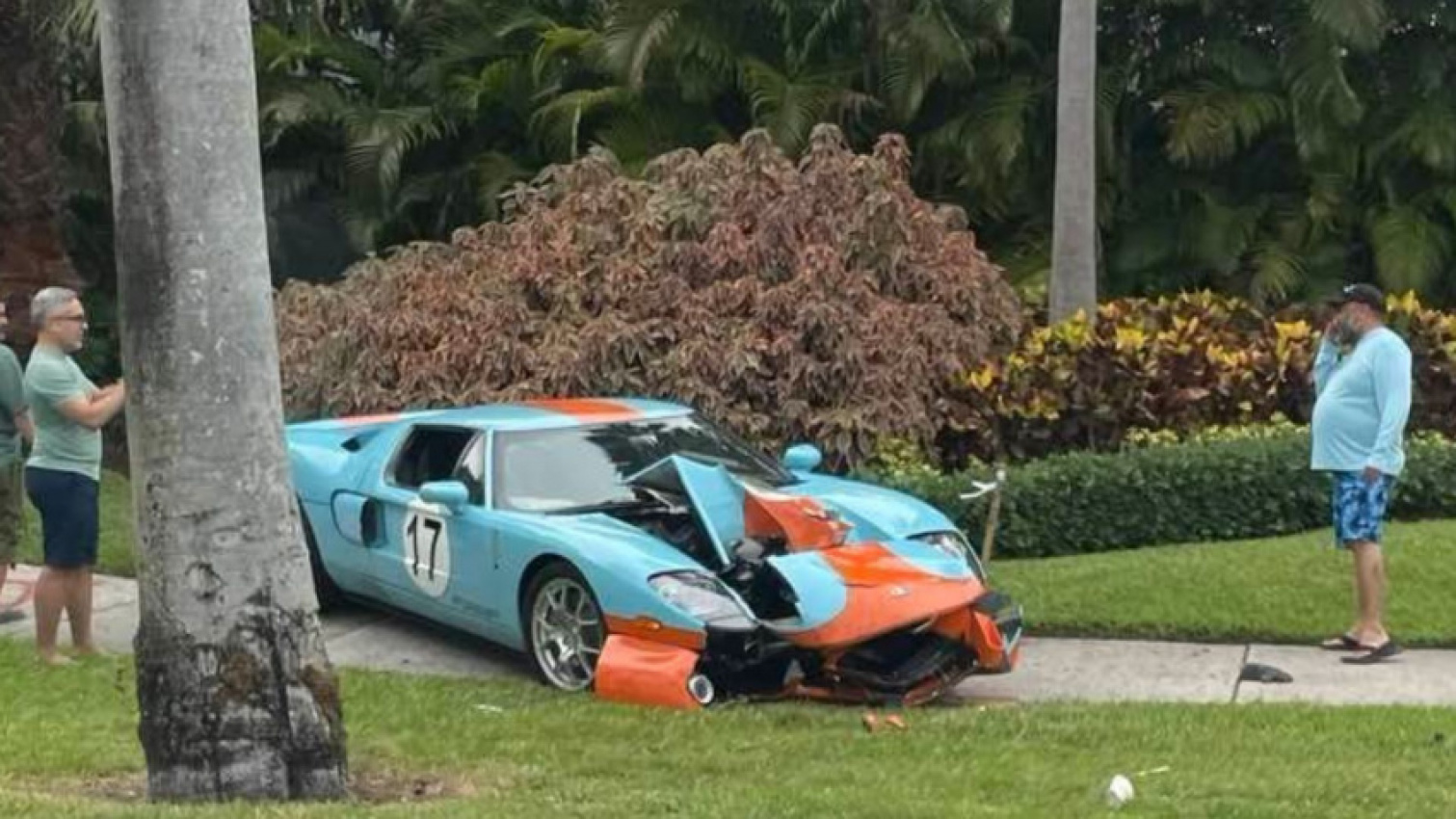 autos, cars, ford, american, asian, celebrity, classic, client, europe, exotic, features, handpicked, luxury, modern classic, muscle, news, newsletter, off-road, sports, trucks, florida man crashes ford gt because he’s an idiot