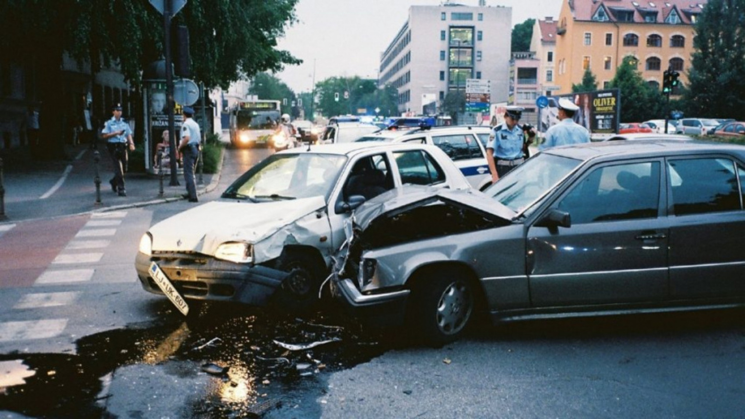 autos, cars, car accidents, collision, suffering from headaches after a car accident? here’s what you should do?