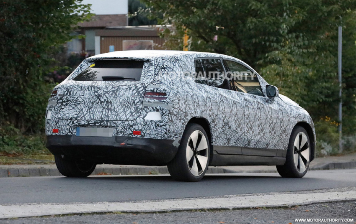 autos, cars, mercedes-benz, electric cars, luxury cars, mercedes, mercedes-benz news, spy shots, suvs, youtube, 2023 mercedes-benz eqe suv spy shots: mid-size electric suv spied