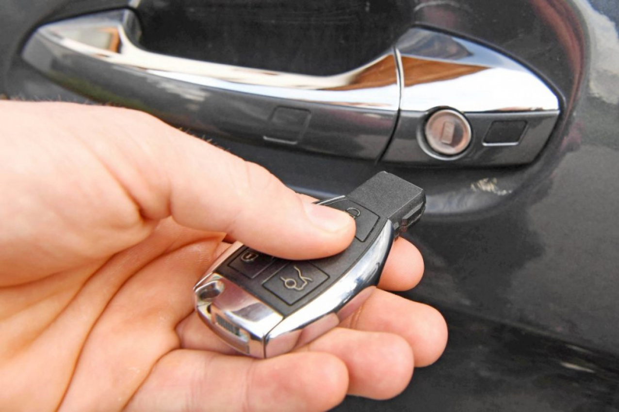 autos, cars, car buying, car safety, cars, car thieves are manipulating key fobs to steal dealership vehicles