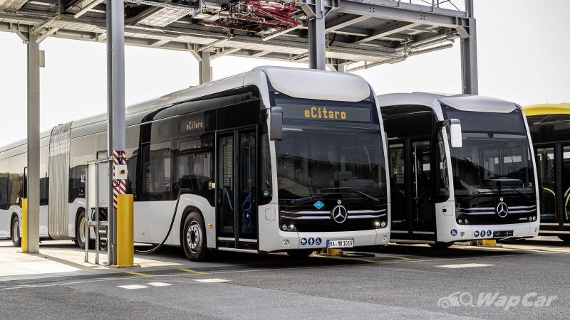 autos, cars, mercedes-benz, toyota, mercedes, toyota lends its expertise in hydrogen fuel cell tech to mercedes-benz buses