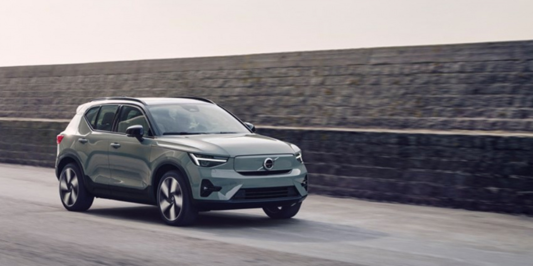 automobile, autos, cars, electric vehicle, ram, volvo, phev, v60 cross country, volvo cars, xc40, xc40 recharge, xc90, volvo ramps up electrification and adds extras