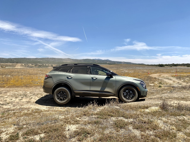 autos, cars, kia, crossovers, first drives, kia news, kia sportage, kia sportage news, test drive: 2023 kia sportage x-pro handles off-road better than on road