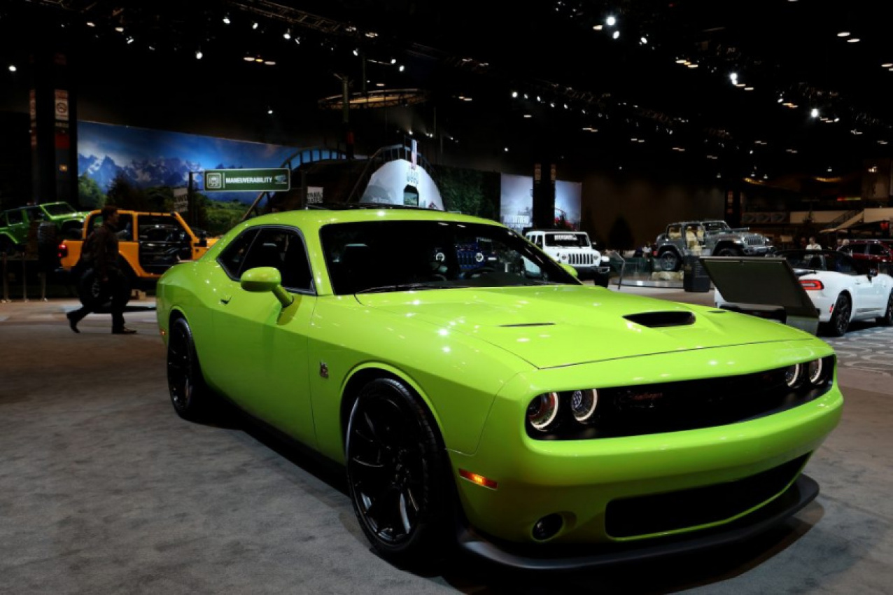 autos, cars, dodge, srt, charger, muscle cars, dodge charger: what is an srt 392?
