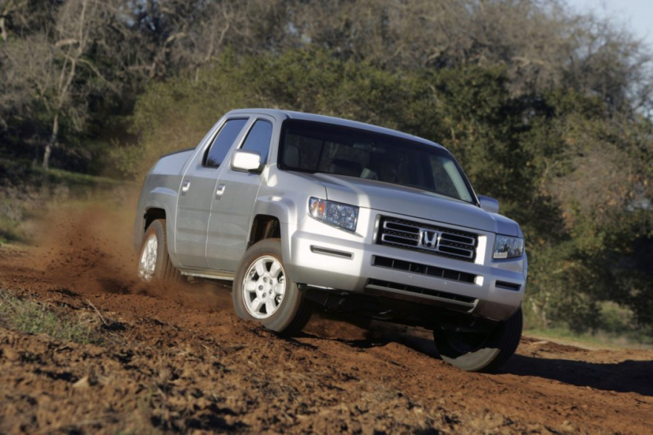 autos, cars, honda ridgeline, trucks, consumer reports says this 10-year-old truck is a winner