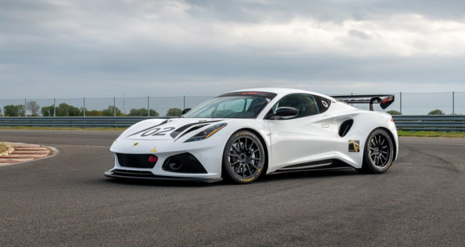 autos, cars, lotus, reviews, vnex, the lotus emira gt4 is ready to hit the track