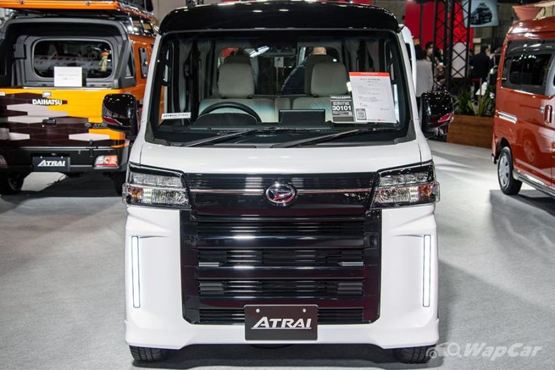 autos, cars, daihatsu, vnex, this daihatsu atrai is a shrunken alphard with rwd and an engine in the middle