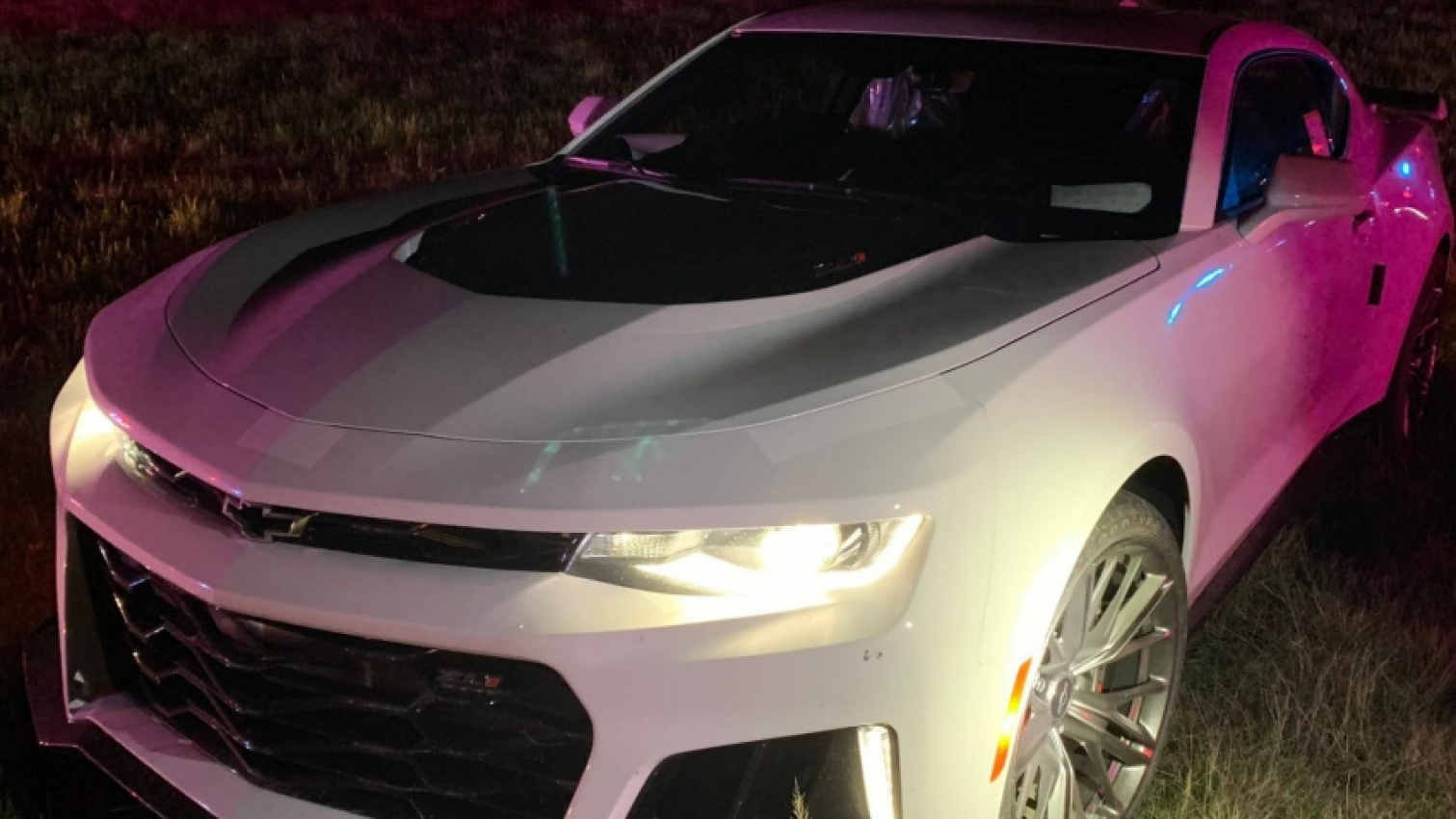 autos, cars, american, asian, celebrity, classic, client, europe, exotic, features, handpicked, luxury, modern classic, muscle, news, newsletter, off-road, sports, trucks, vnex, thieves stole from the camaro factory, get into wild police chase