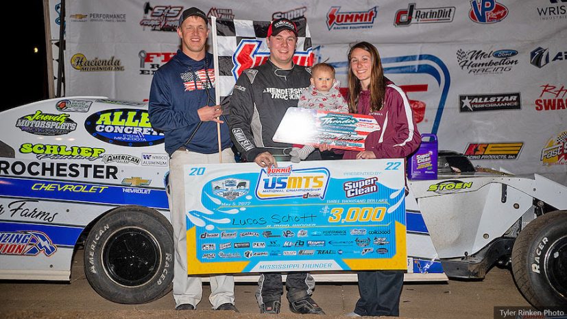 all dirt late models, autos, cars, schott fired in usmts tussle