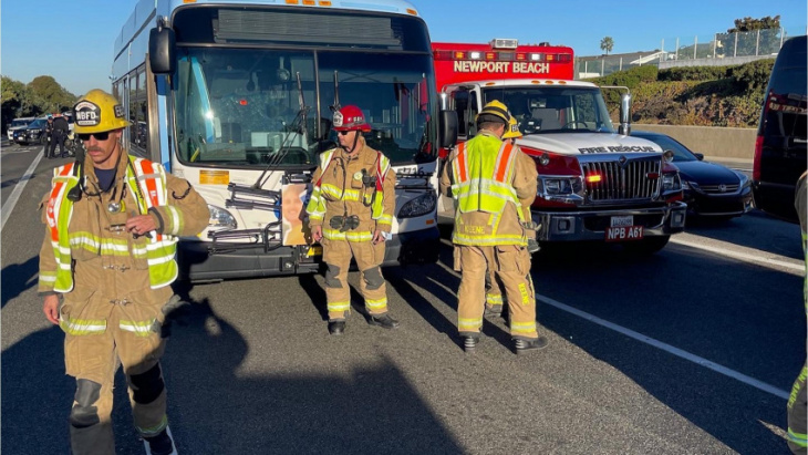 tesla model s hits the back of a bus in newport beach: autopilot may be involved