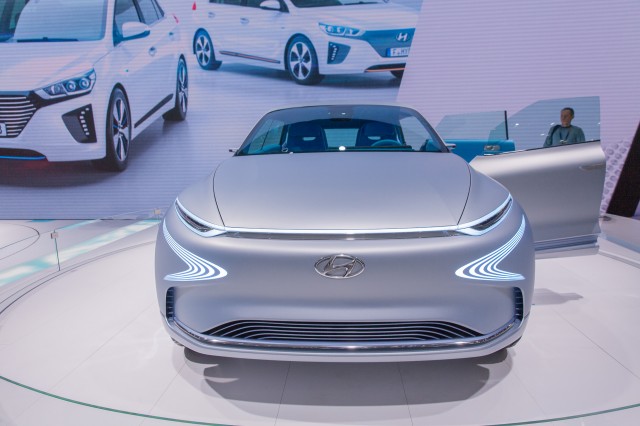 android, cheap hybrids priced for 2022, camaro blackwing rumored, hyundai promotes fuel cells: what's new @ the car connection