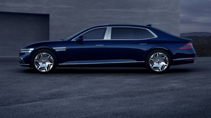 new genesis g90: flagship luxury saloon revealed