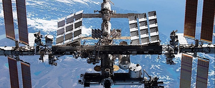 nasa clears second axiom private mission to the iss, to be flown by nurburgring veteran