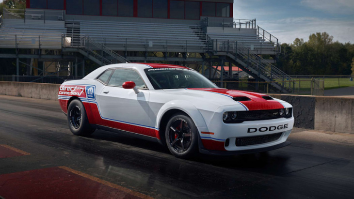 dodge challenger could get a downsized turbo straight-six