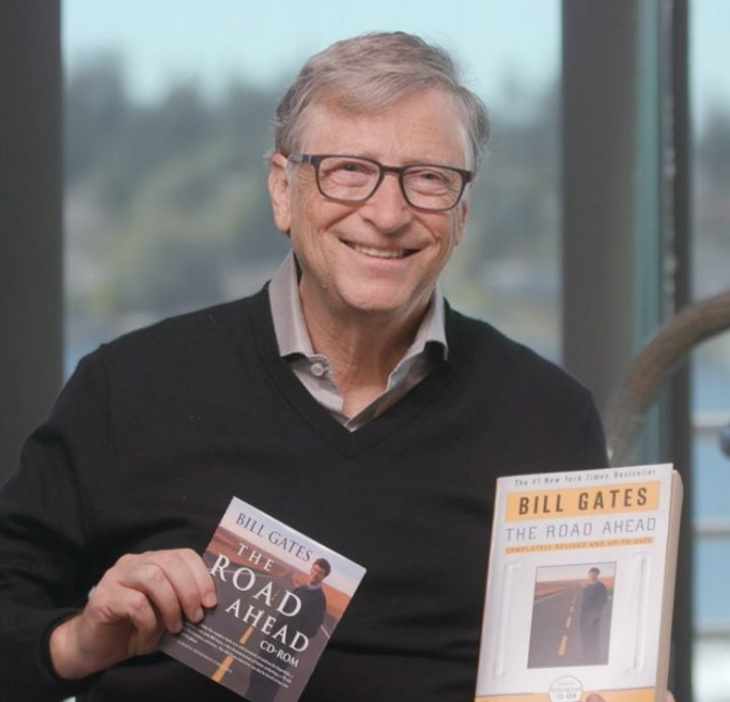 bill gates doesn’t care about space race, wants to eradicate diseases first
