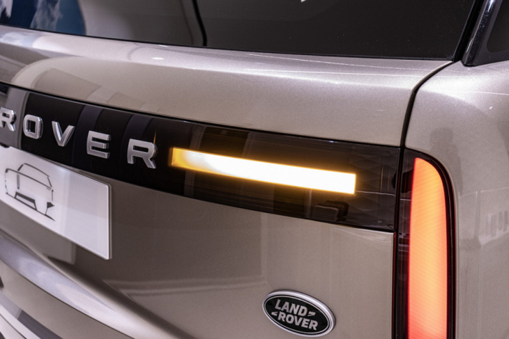 elevated. peerless. refined. the fifth-generation range rover is electric ready