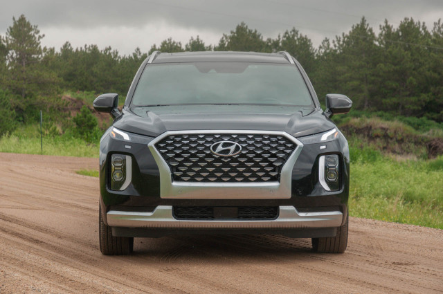 review update: 2021 hyundai palisade calligraphy sets the bar for three-row suvs