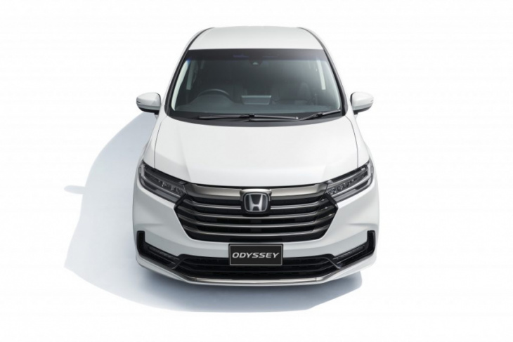 2021 honda odyssey asks ‘suv who?’ in facelift