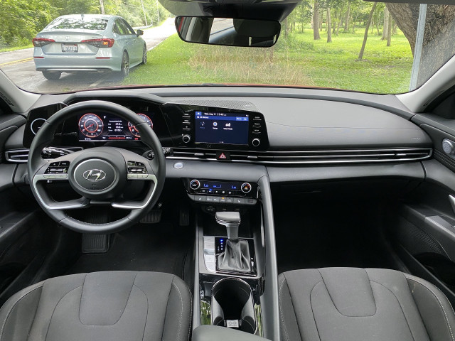 android, 2022 honda civic vs. 2021 hyundai elantra: compare cars