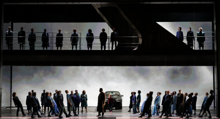 bmw 5 series stars in opening macbeth show at teatro alla scala in milan