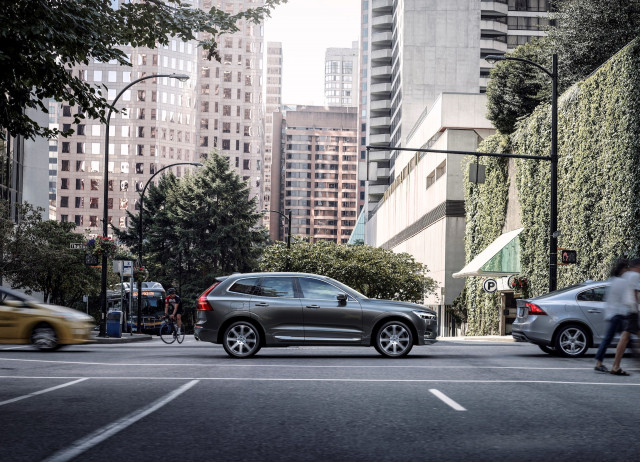 review update: 2021 volvo xc60 recharge plug-in hybrid deserves a closer look