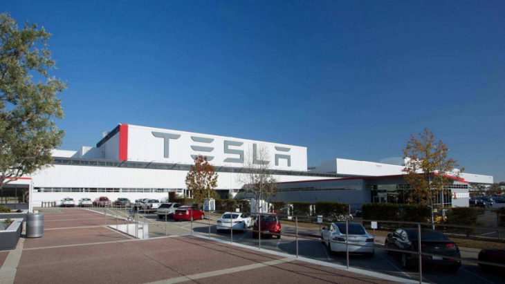 tesla fremont list of issues adds murder in the parking lot to the list