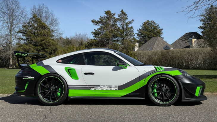 2019 porsche 991.2 gt3 rs is a street car with the heart of a racer