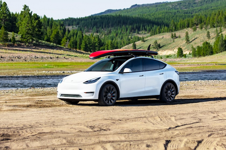 tesla model y dies within 24 hours of delivery