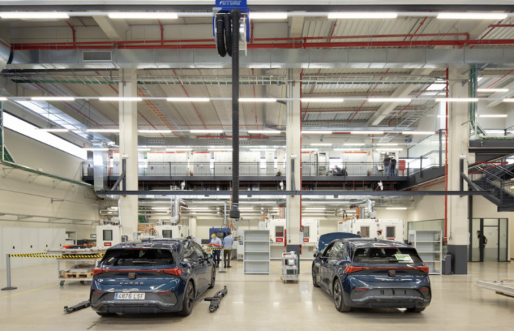 seat opens battery research and development centre