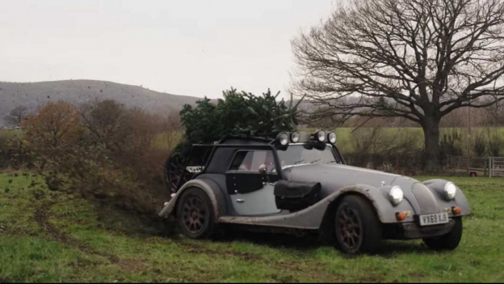 morgan cx-t goes on a muddy adventure to get a christmas tree