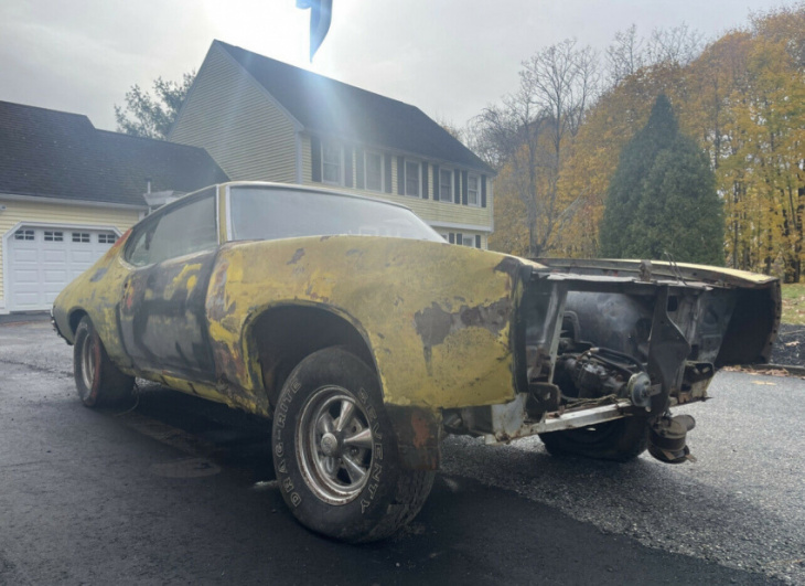 1969 pontiac gto judge parked for 25 years in the backyard is no longer a judge