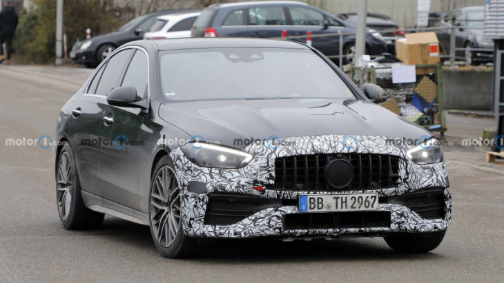 2023 mercedes-amg c43 / c53 sheds most camo in new spy shots