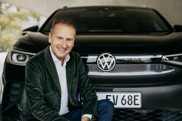 vw ceo sees tight race with tesla for e-car crown by 2025
