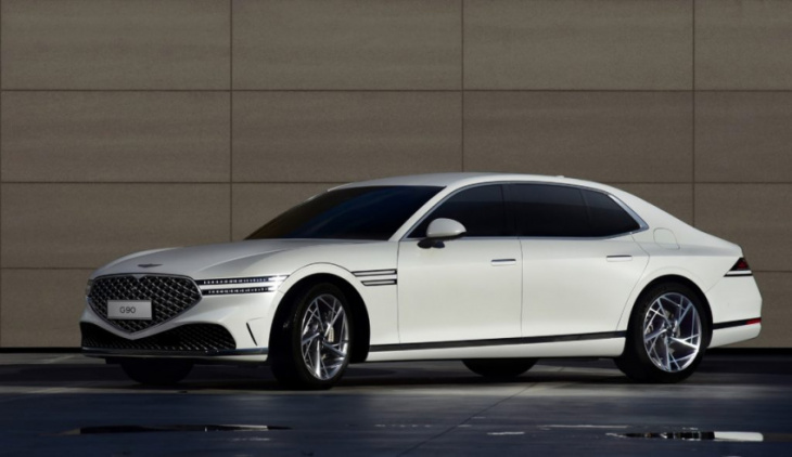 android, 2022 genesis g90 packs insane features for $80k less than competitors
