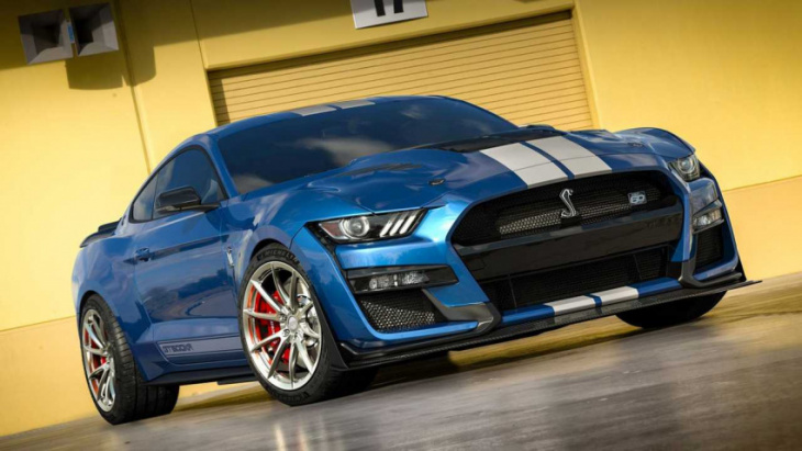 ford mustang shelby gt500kr returns with 900 hp, carbon fiber galore