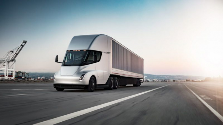 tesla begins ramping up pre-production of electric semi, but still faces delays