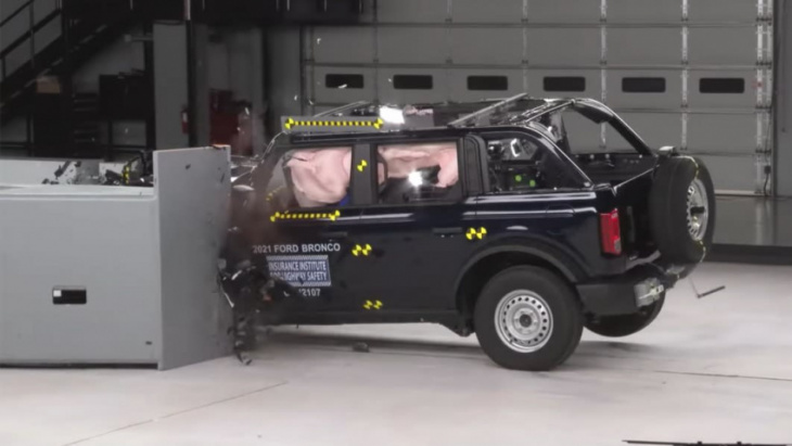 2021 ford bronco crash-tested: how it compares to wrangler