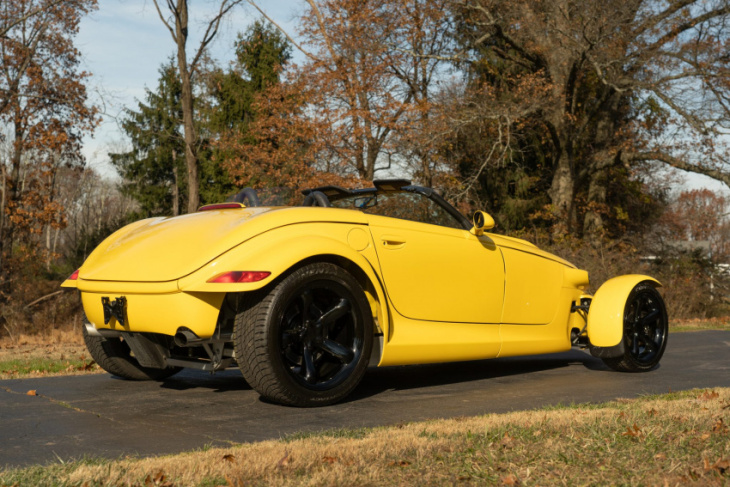 the plymouth prowler still looks quite odd but this one has a 6.1-liter hemi v8